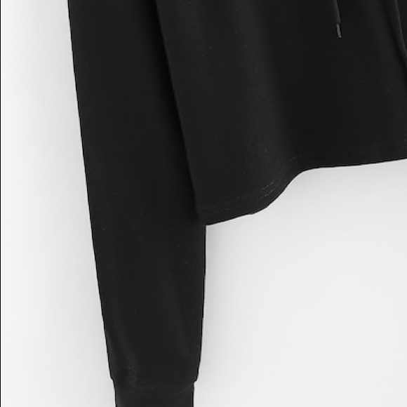 2x 🎀HP🎀 Black Lash Cropped Hoodie - Picture 4 of 5